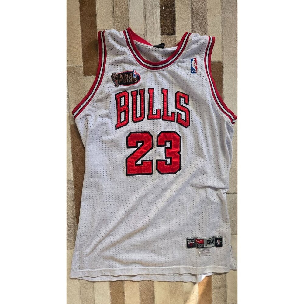 Micheal Jordan NBA PLAYOFFS 97-98 JERSEY.